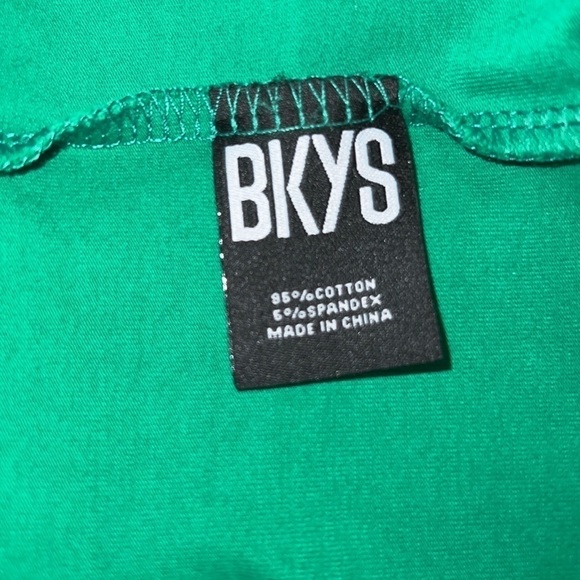 BKYS Graphic Tee Broken Heart  Kelly Green Size Medium - Picture 7 of 8